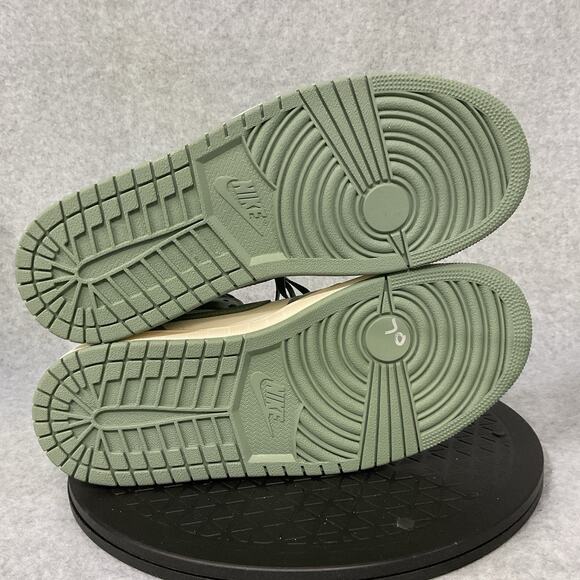 Air Jordan 1 Mid Jade Smoke Size 11W 12.5 men bq6472-130 - Picture 6 of 6